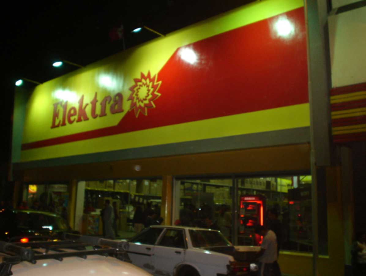 Tienda de Electrodomésticos Elektra en Trujillo